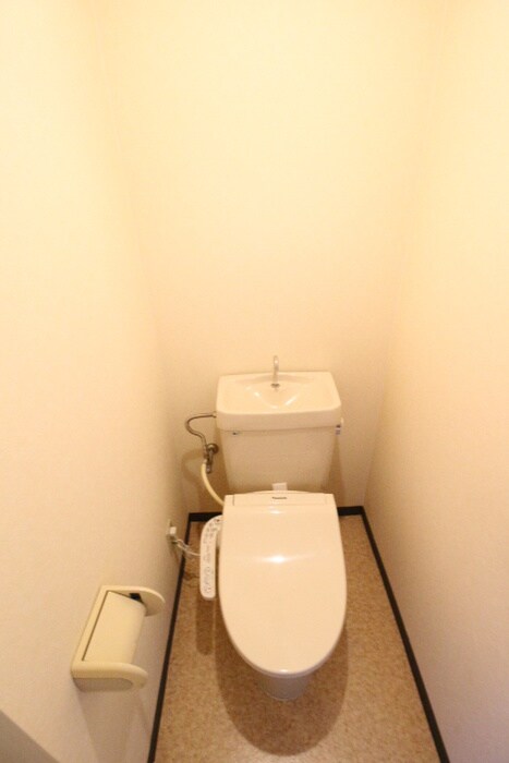 物件内観写真16　(トイレ)