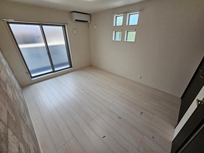 物件内観写真19　(居室)