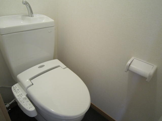 物件内観写真12　(トイレ)