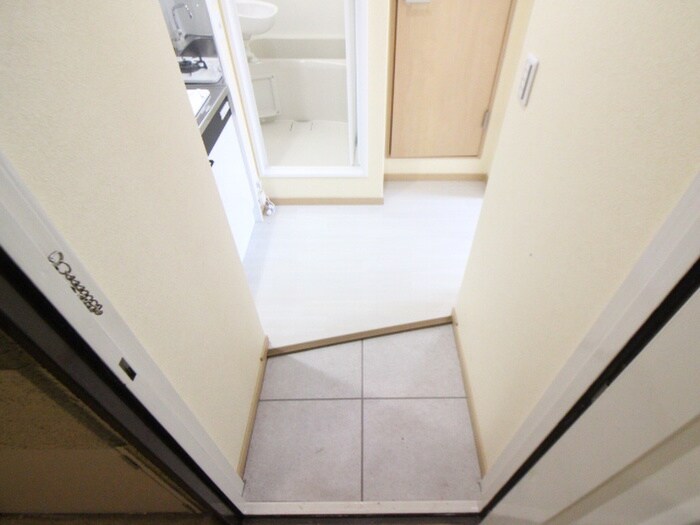 物件内観写真20　(玄関)