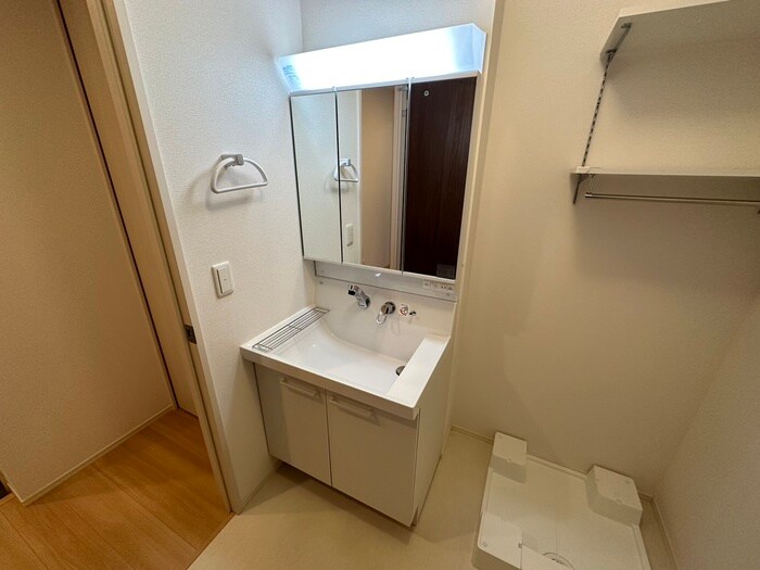 物件内観写真11　(洗面)