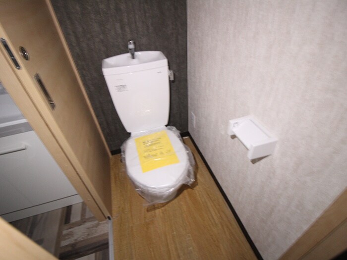 物件内観写真11　(トイレ)