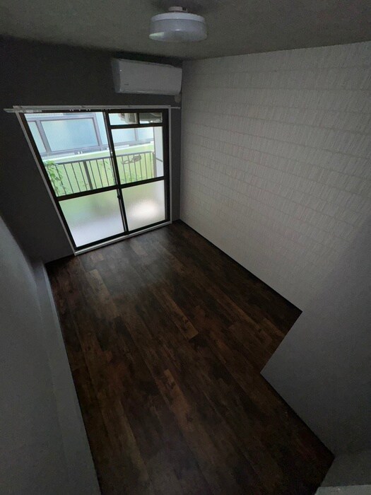 物件内観写真15　(居室)