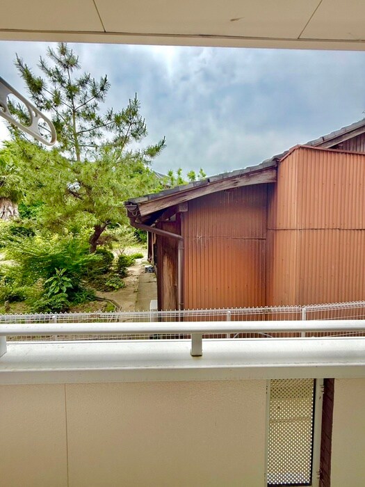 物件内観写真22　(室内からの展望)