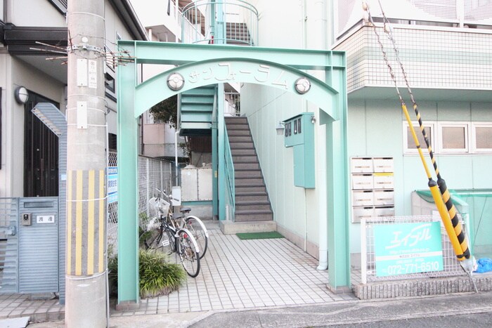 物件外観写真3　(駐輪場)