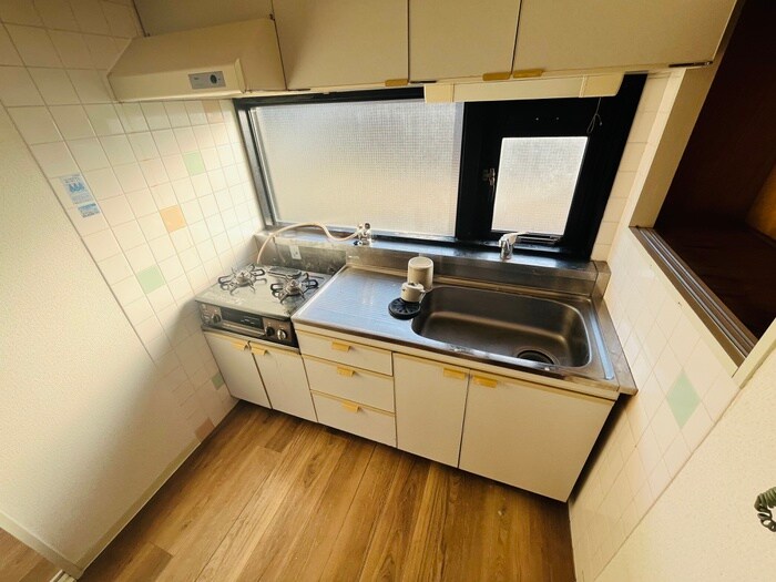 物件内観写真3　(キッチン)