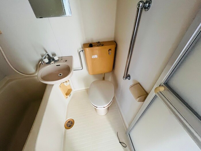 物件内観写真6　(トイレ)