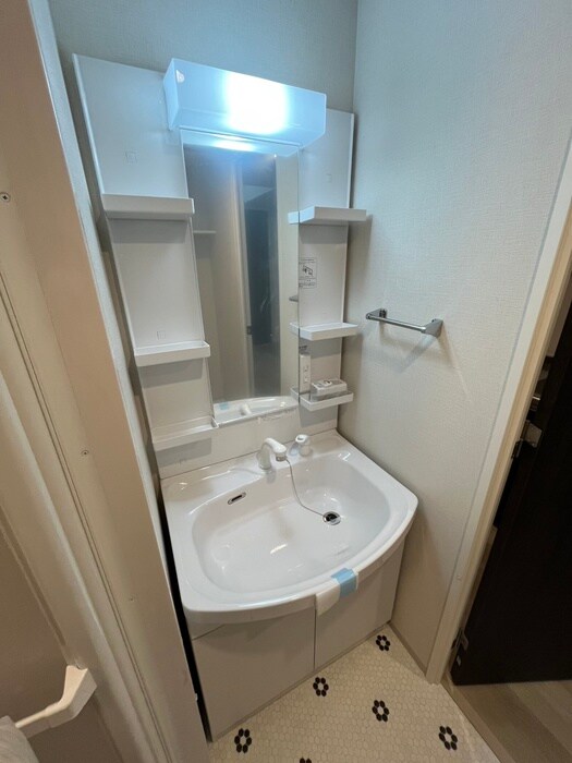 物件内観写真9　(洗面)