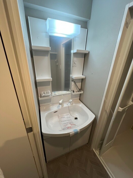 物件内観写真9　(洗面)