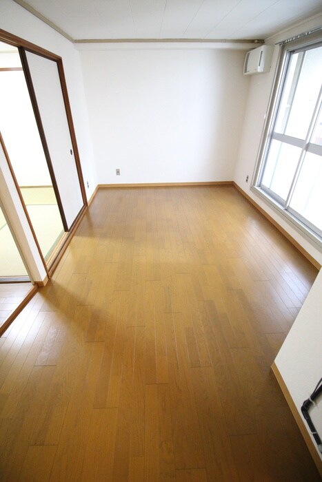 物件内観写真11　(居室)