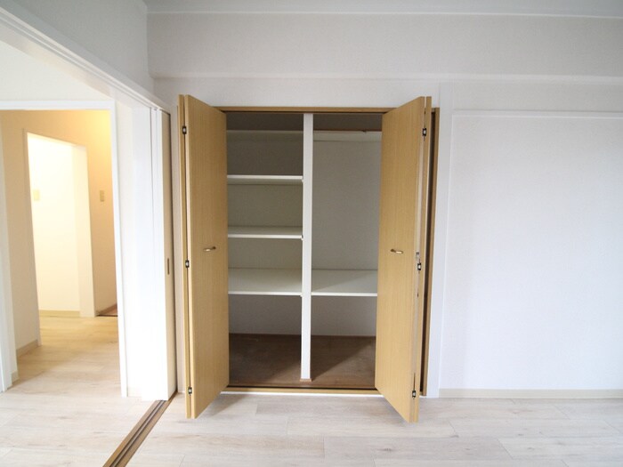 物件内観写真14　(収納)