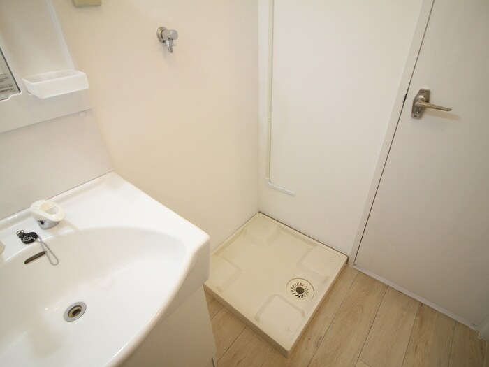 物件内観写真21　(洗濯機置場)