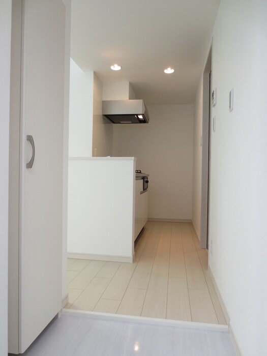 物件内観写真7　(玄関)