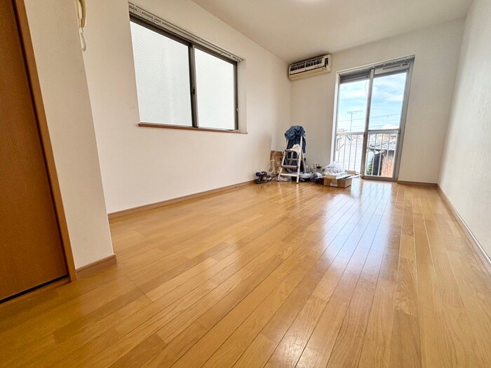 物件内観写真8　(居室)