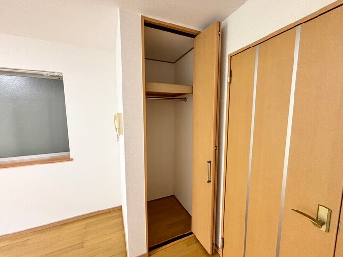 物件内観写真10　(収納)