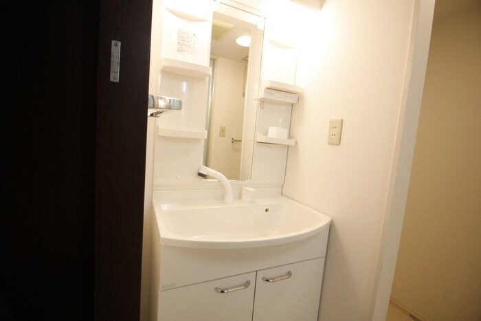 物件内観写真8　(洗面)