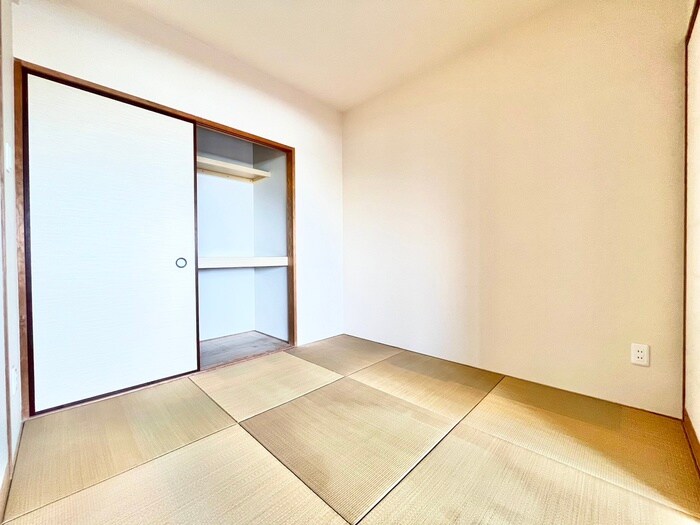 物件内観写真13　(居室)