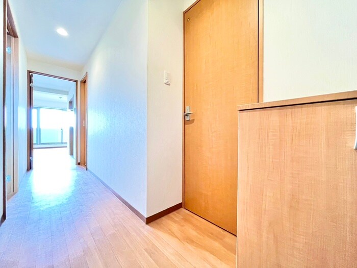物件内観写真21　(廊下)
