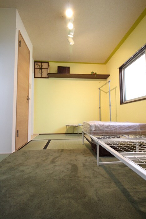 物件内観写真4　(居室)