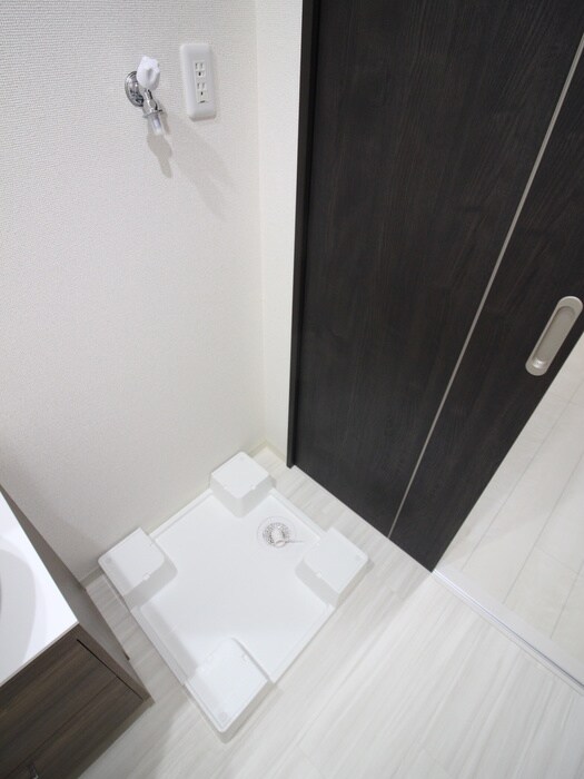 物件内観写真10　(洗濯機置場)