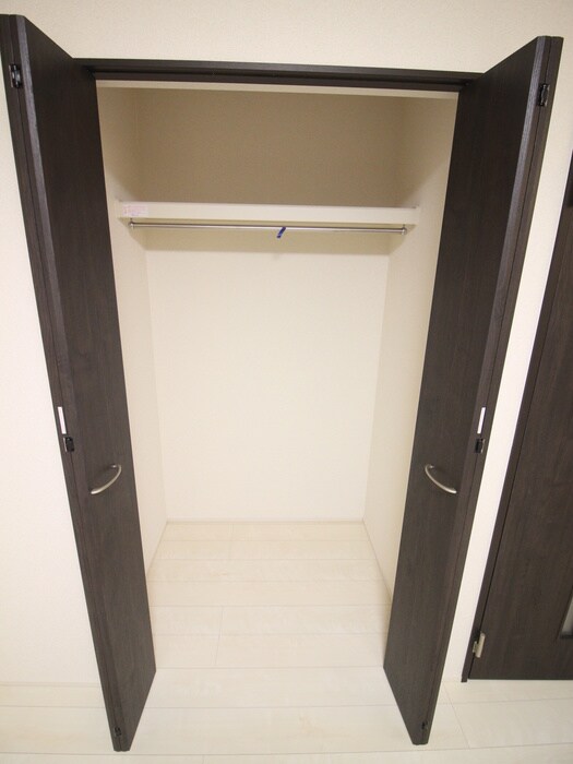 物件内観写真12　(収納)