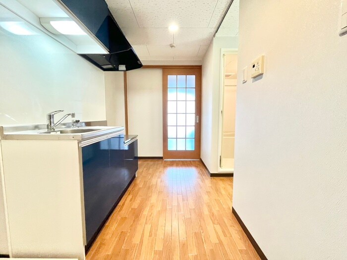 物件内観写真18　(廊下)