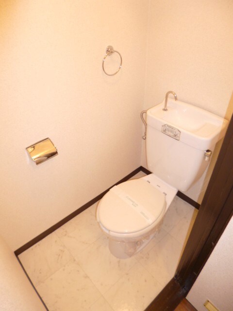 物件内観写真11　(トイレ)