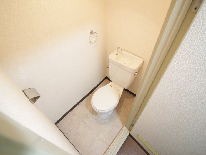 物件内観写真14　(トイレ)