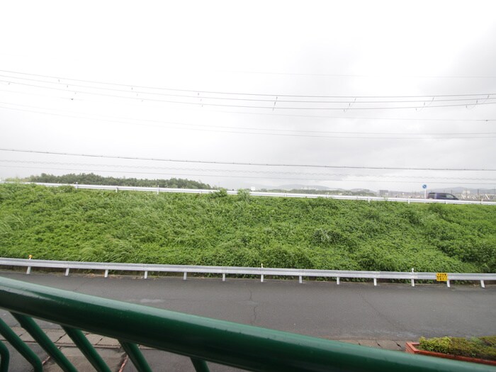 物件内観写真19　(室内からの展望)