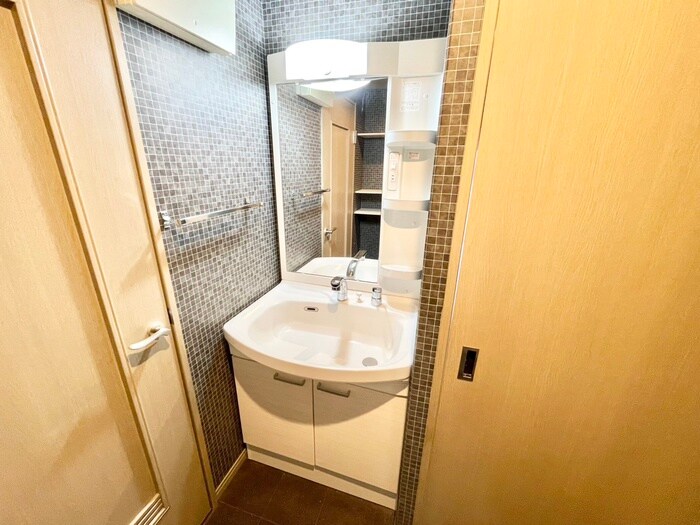 物件内観写真11　(洗面)