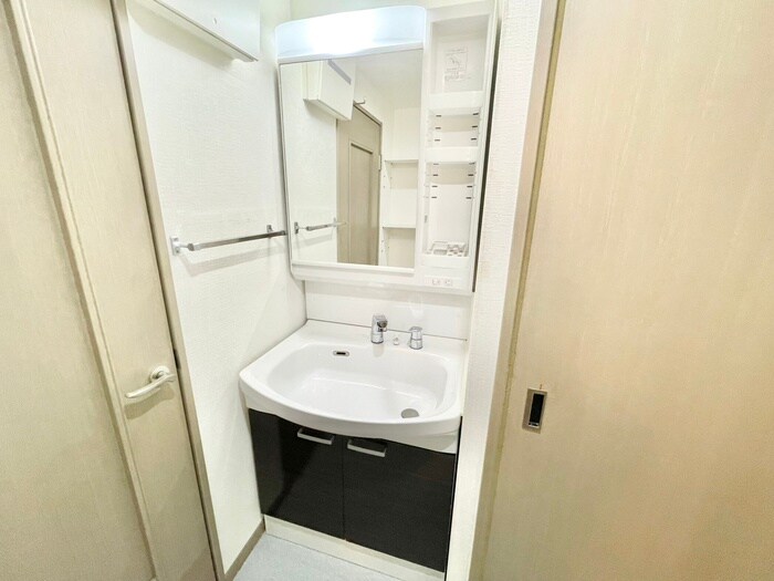 物件内観写真11　(洗面)