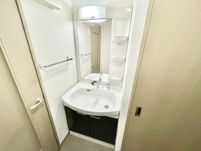 物件内観写真11　(洗面)