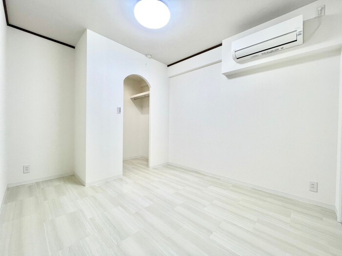 物件内観写真13　(居室)