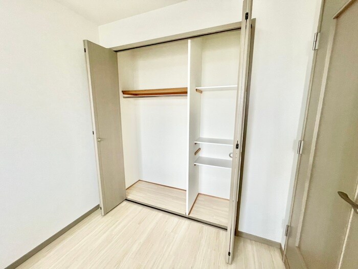 物件内観写真16　(収納)
