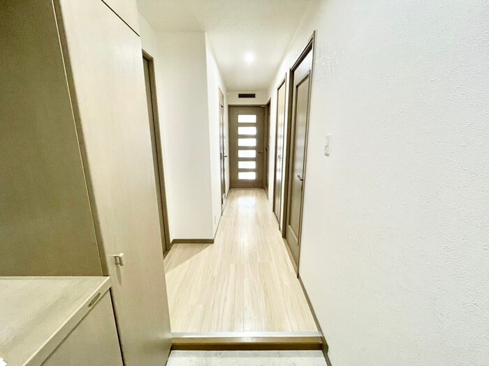 物件内観写真17　(廊下)