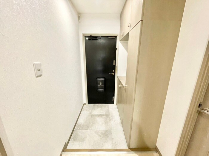 物件内観写真18　(玄関)