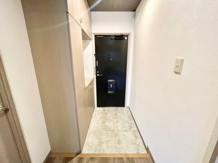 物件内観写真18　(玄関)