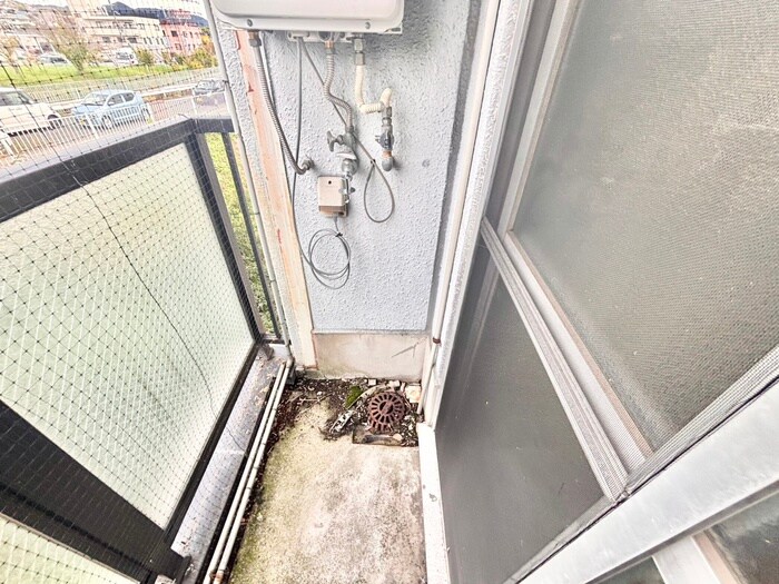 物件内観写真10　(洗濯機置場)