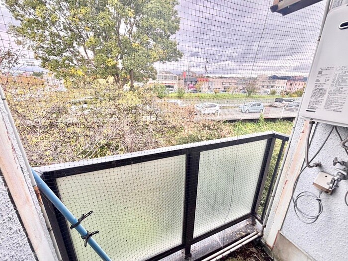 物件内観写真22　(室内からの展望)