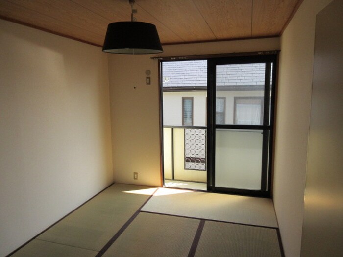 物件内観写真10　(居室)