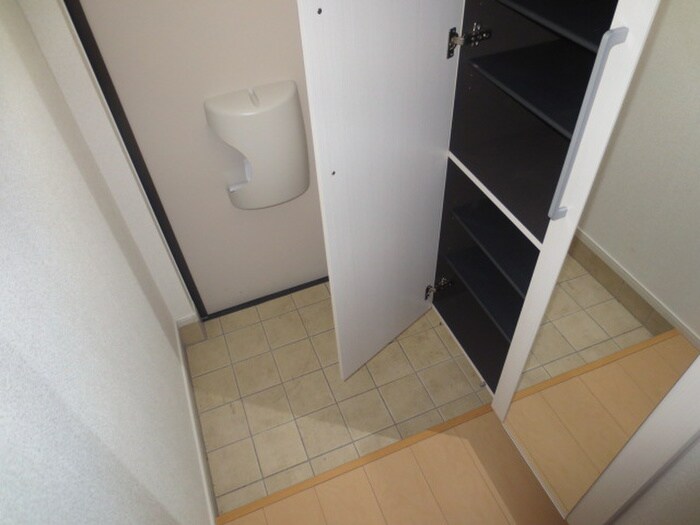 物件内観写真20　(玄関)