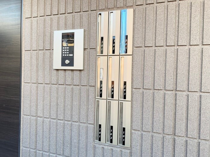 物件外観写真6　(建物設備)