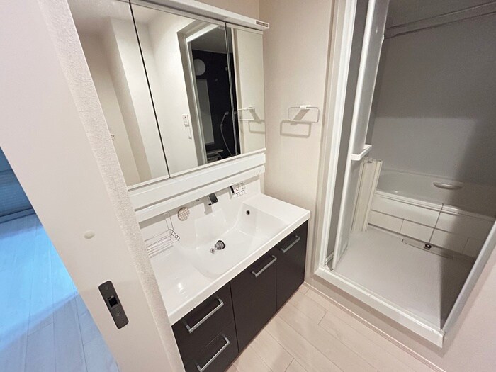 物件内観写真11　(洗面)