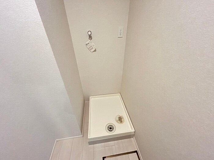 物件内観写真13　(洗濯機置場)