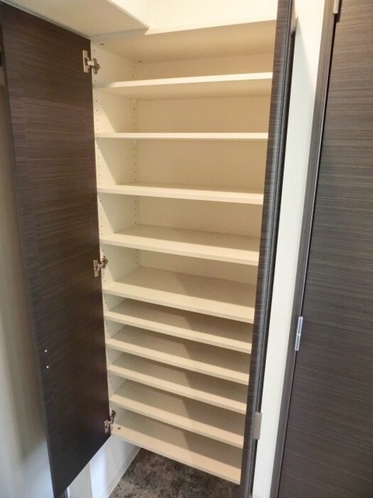 物件内観写真14　(靴箱)