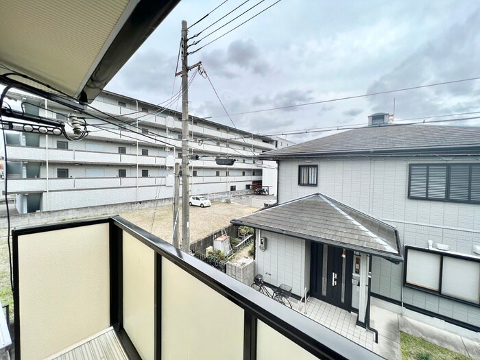 物件内観写真14　(室内からの展望)