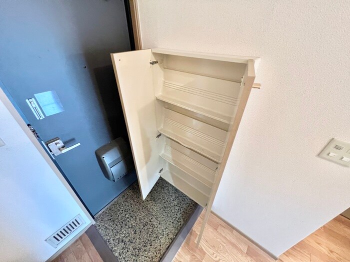 物件内観写真16　(靴箱)