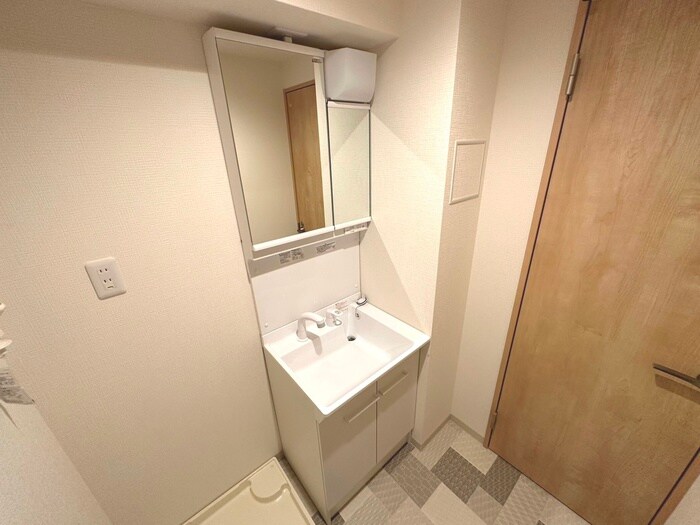 物件内観写真11　(洗面)