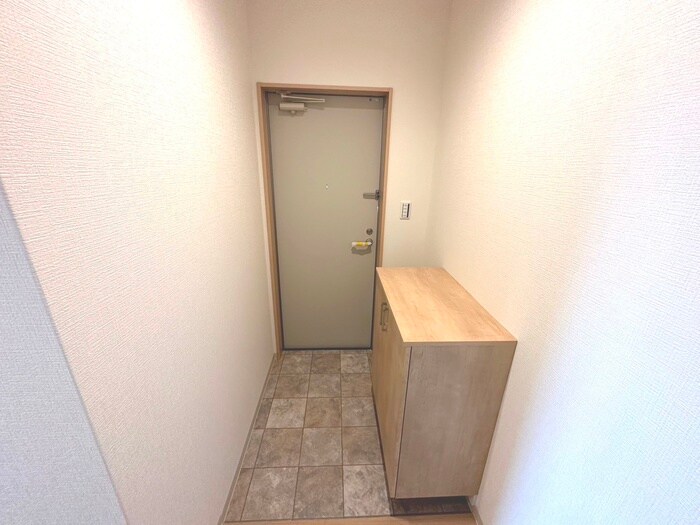 物件内観写真14　(玄関)