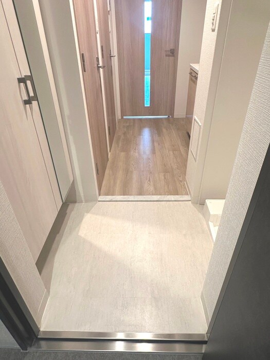 物件内観写真15　(玄関)